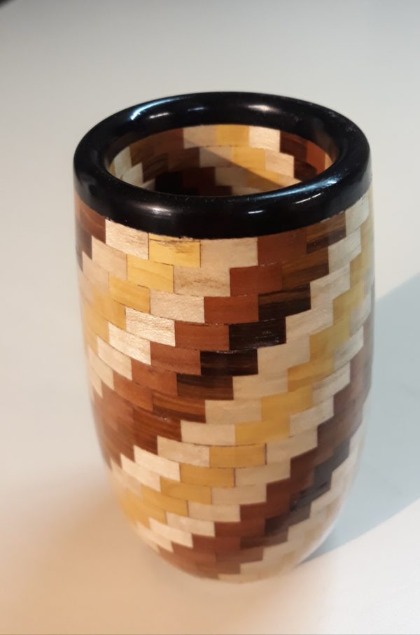 Vase segmenté