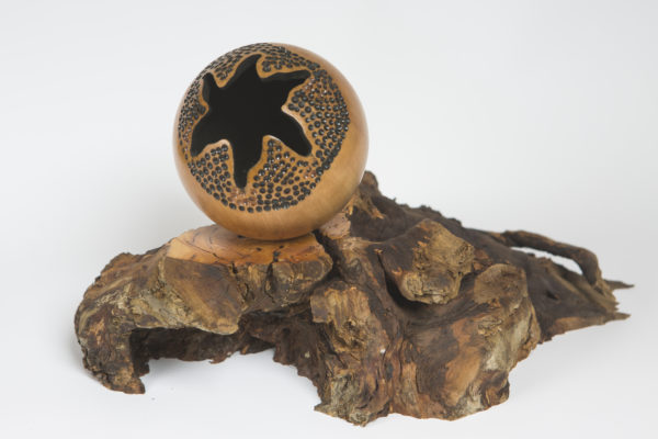 Boule creuse